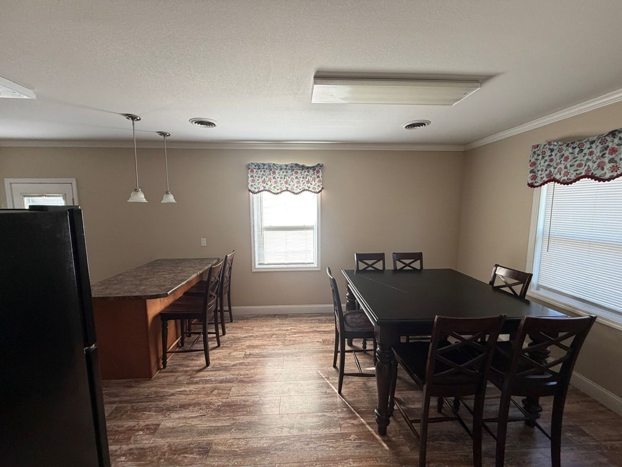 309 Wilder St - Photo 4 of 24