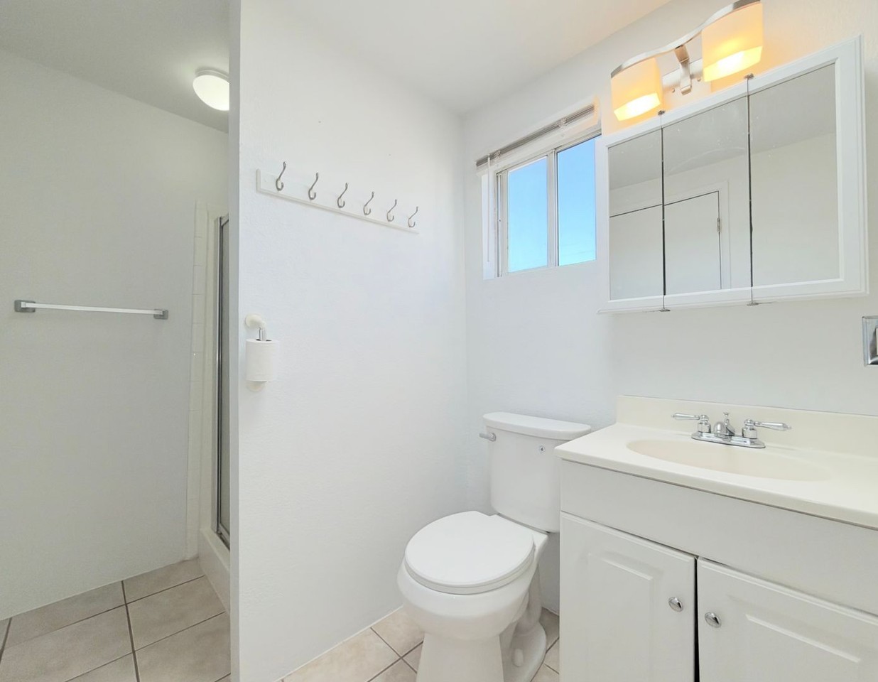 3103 E Flower St - Photo 5 of 20