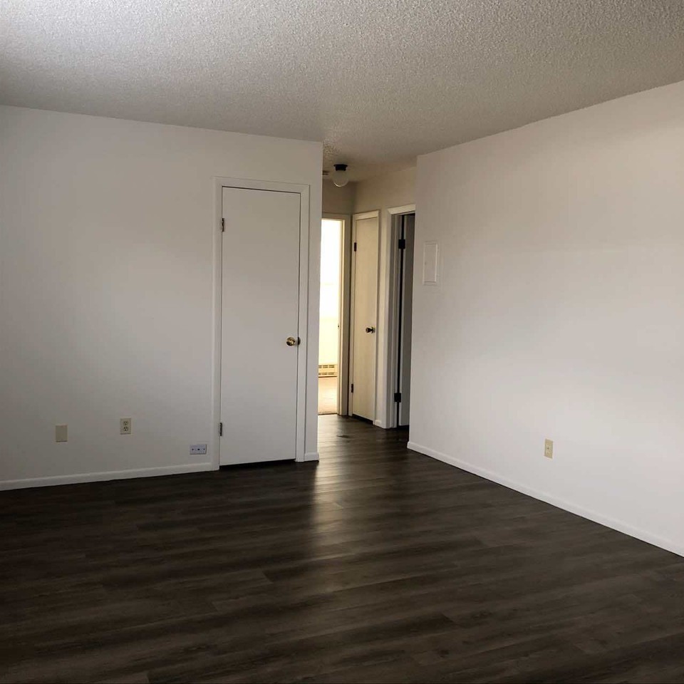 3100 Palm Court - Photo 3 of 15