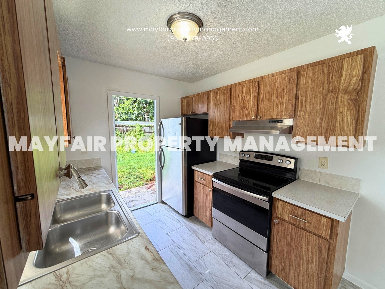 3051 Perry Avenue - Photo 3 of 23