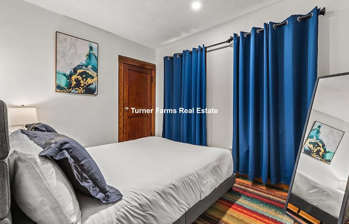 Winthrop St #1 - Photo 5 of 17