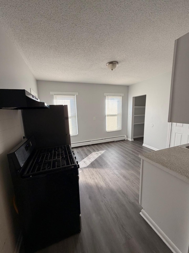 653-657 Union Avenue - Photo 7 of 7