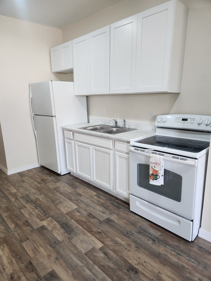 406 East Moler Avenue, Apt 3, Martinsburg WV 25404 - Photo 3 of 8
