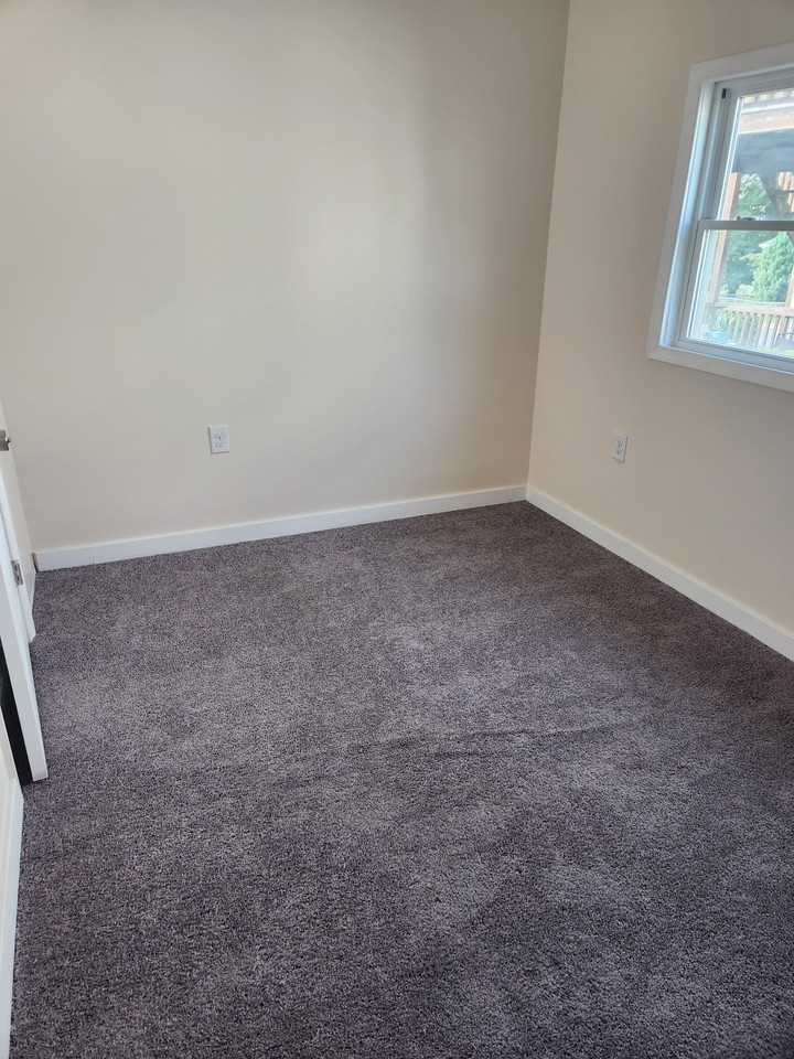 406 East Moler Avenue, Apt 3, Martinsburg WV 25404 - Photo 4 of 8