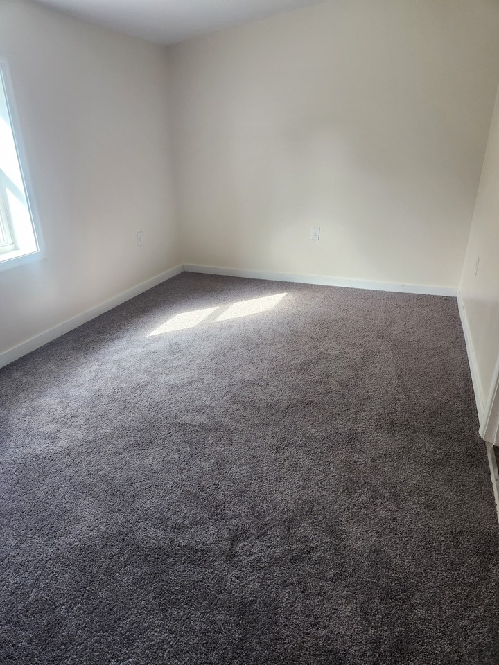 406 East Moler Avenue, Apt 3, Martinsburg WV 25404 - Photo 6 of 8