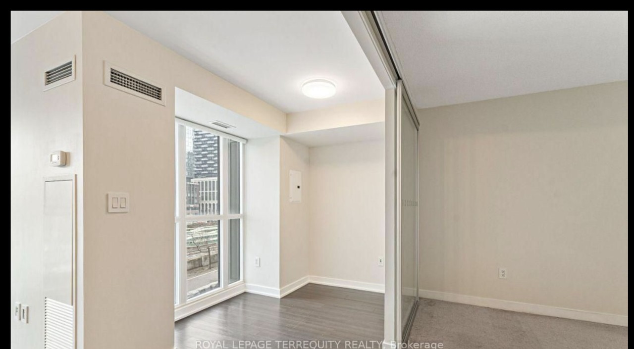 151 Dan Leckie Way #321 - Photo 7 of 10