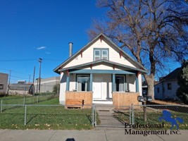 featured image of 109 S 35th St