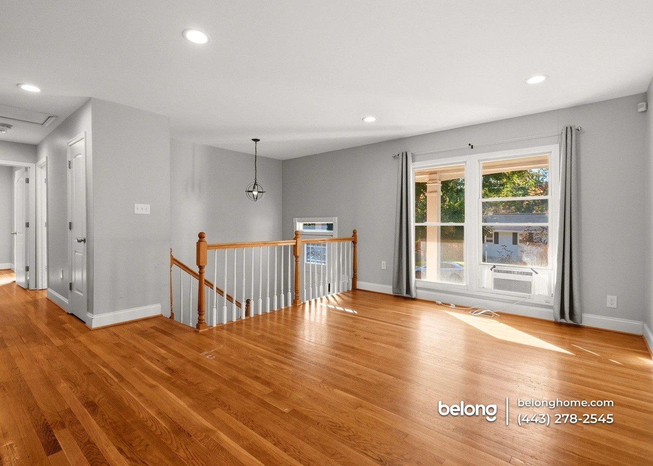 5524 Hill Way - Photo 7 of 16