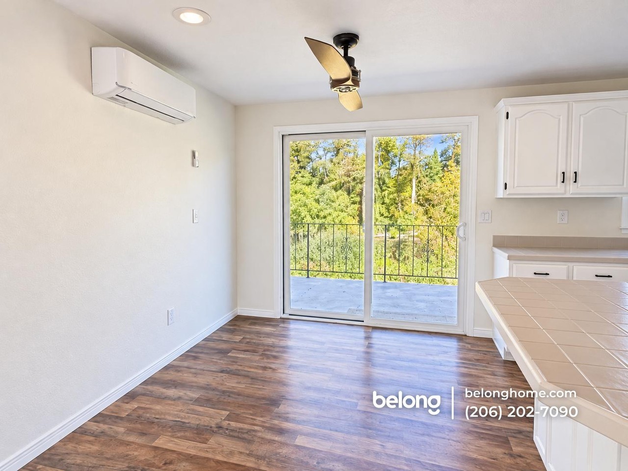 1627 22nd St Ne - Photo 5 of 13