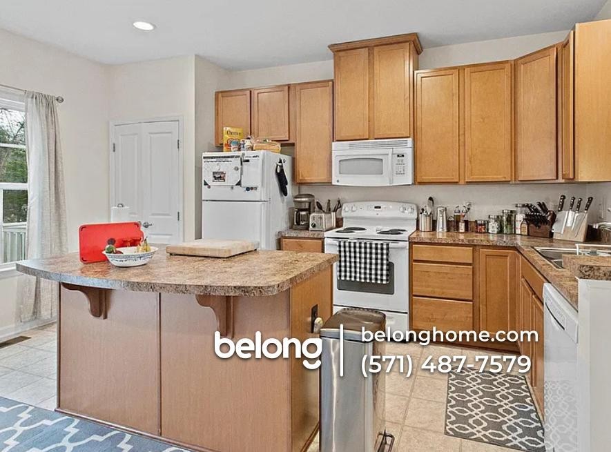 4535 Alliance Way - Photo 3 of 8