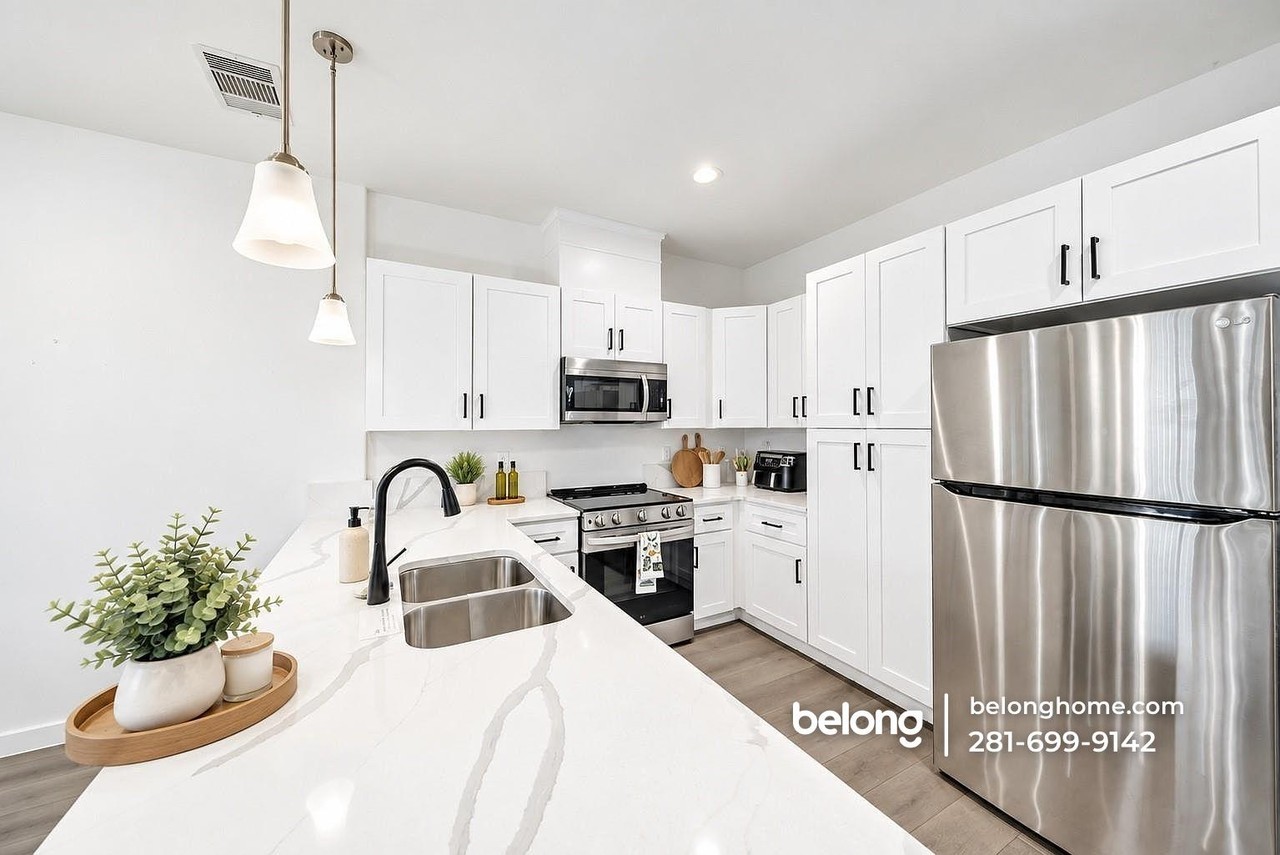 4011 King St - Photo 2 of 15