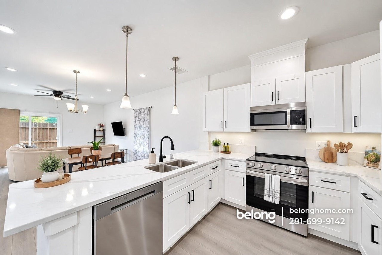 4011 King St - Photo 3 of 15