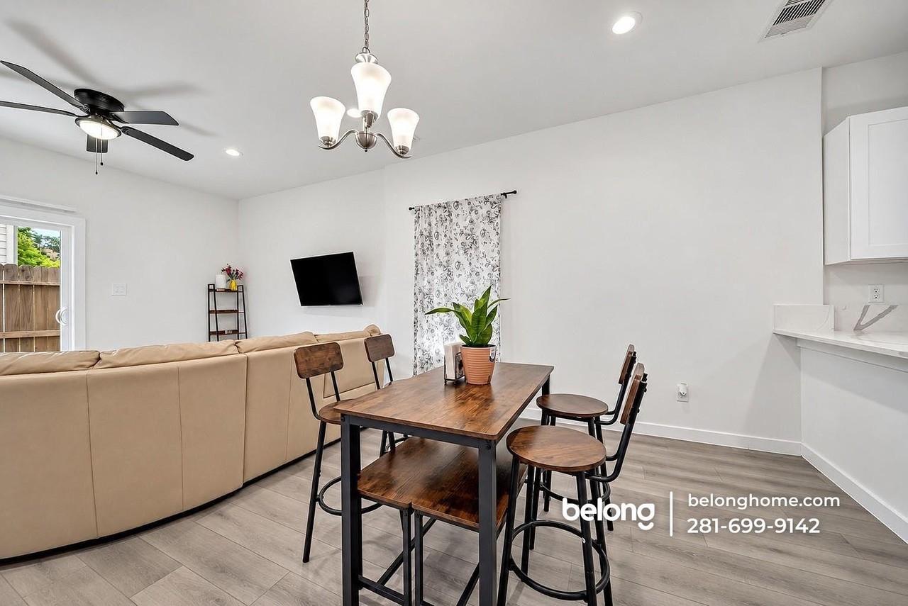 4011 King St - Photo 4 of 15
