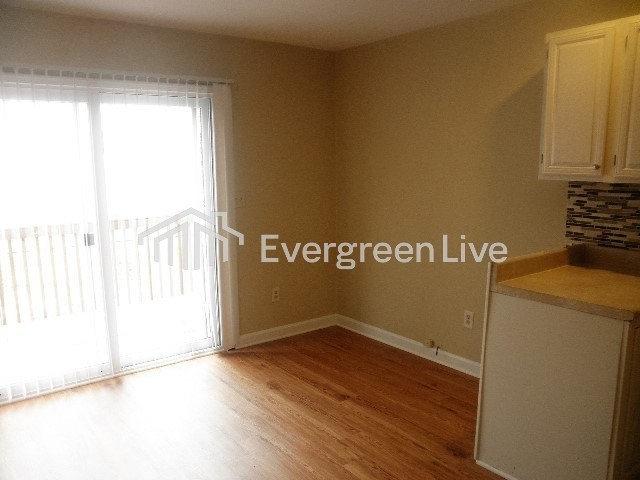 8120 Dundalk Ave - Photo 4 of 17