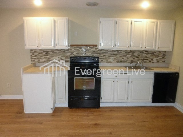 8120 Dundalk Ave - Photo 6 of 17