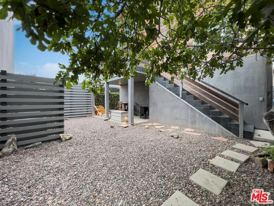 653 Sunset Ave ##B - Photo 2 of 29
