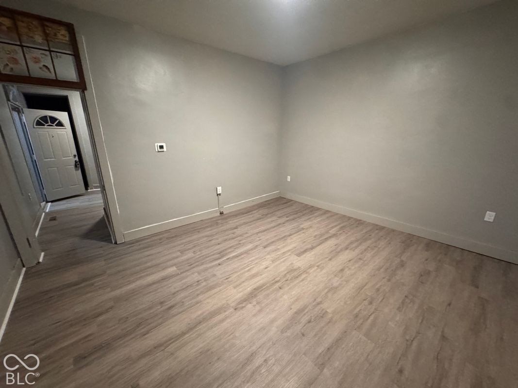 614 N Park St - Photo 4 of 4