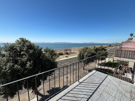 featured image of 1701 Shoreline Dr
