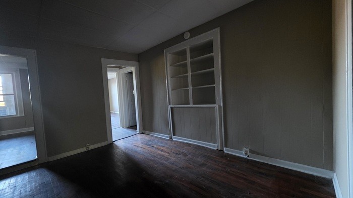 302 W Main St #1 - Photo 2 of 5