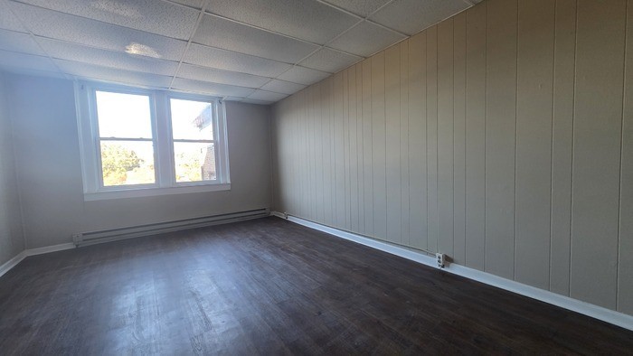 302 W Main St #1 - Photo 3 of 5