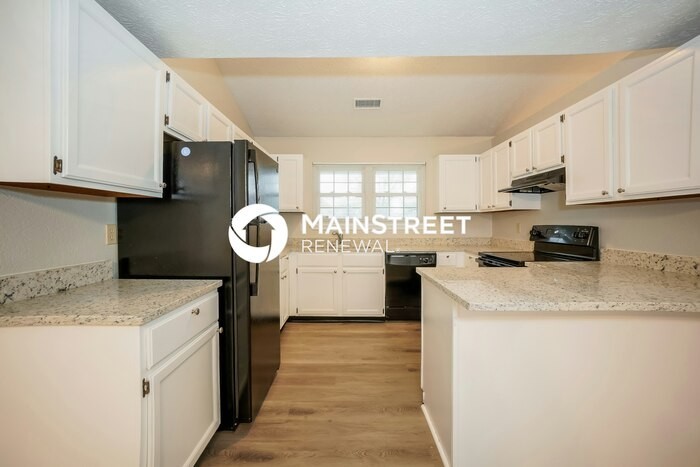 8916 Country Walk Dr - Photo 6 of 16