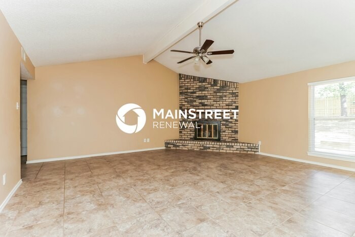 4807 Crestmont Ct - Photo 3 of 17