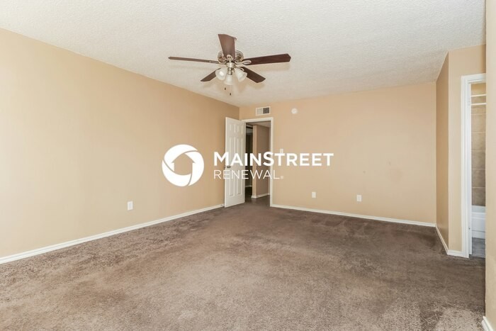 4807 Crestmont Ct - Photo 6 of 17