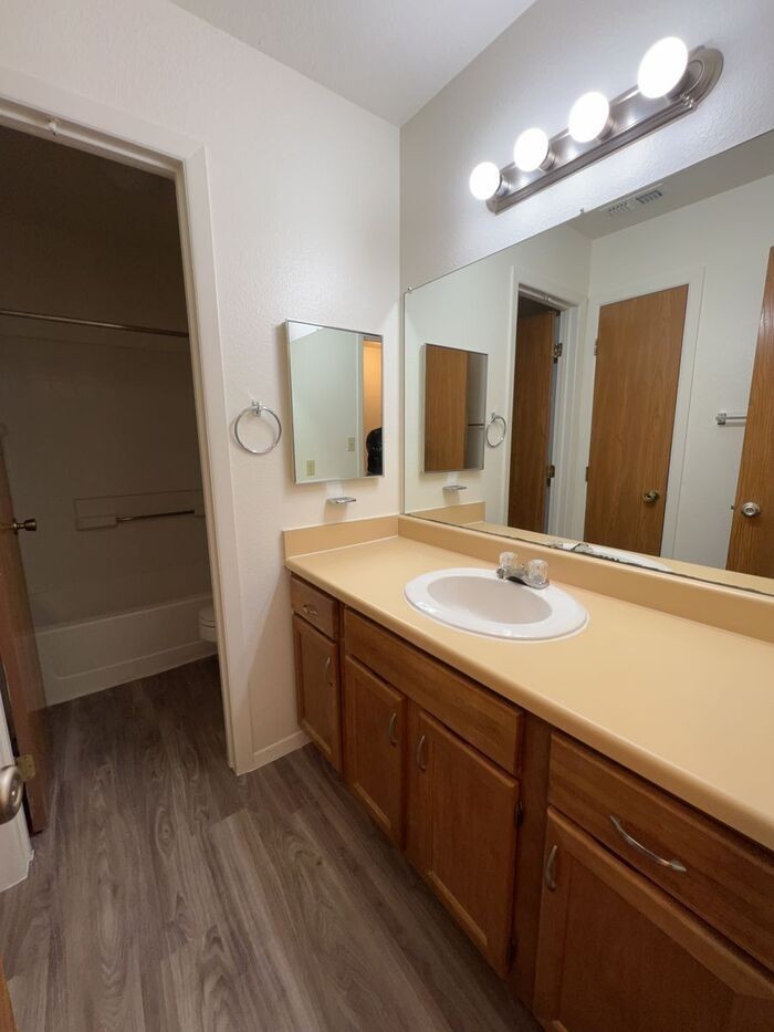 1060 Sitting Bull Ct - Photo 6 of 9