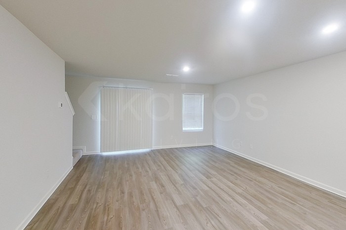 377 Ironwood Ct - Photo 4 of 25