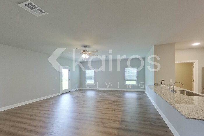 22868 Monterey Ave - Photo 2 of 24