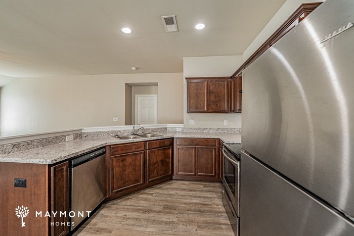 1049 Brookhaven Dr - Photo 7 of 12