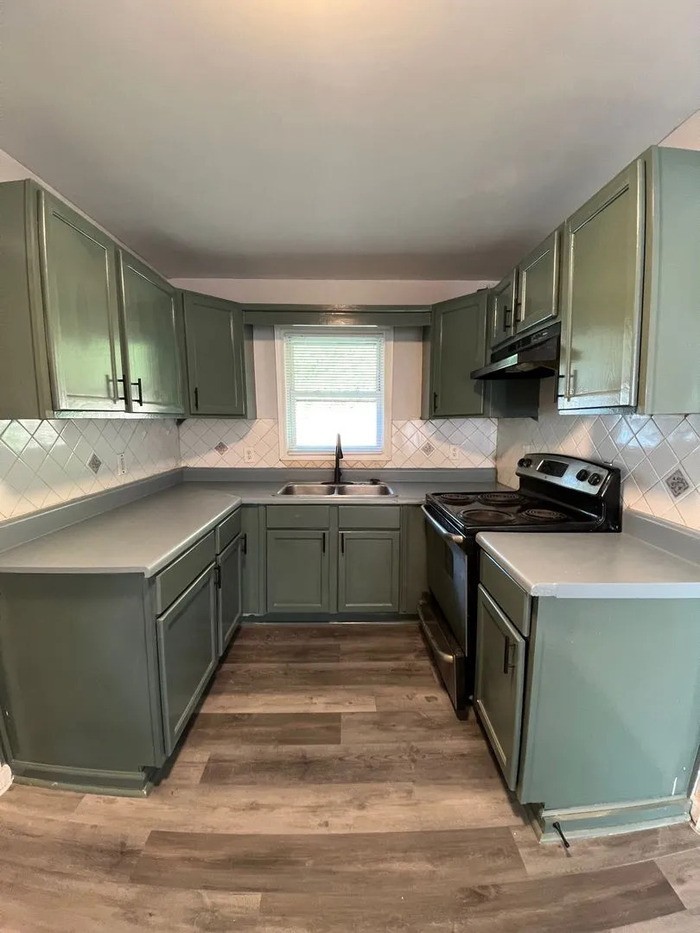 2141 Macon Dr Sw - Photo 2 of 50