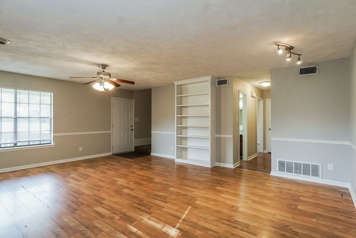 2228 S Sutherland Dr - Photo 6 of 13