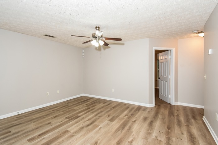 7008 Branch Crossing Way - Photo 3 of 16