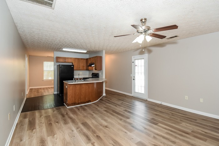 7008 Branch Crossing Way - Photo 4 of 16