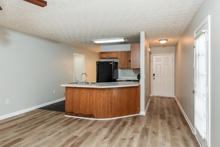 7008 Branch Crossing Way - Photo 5 of 16