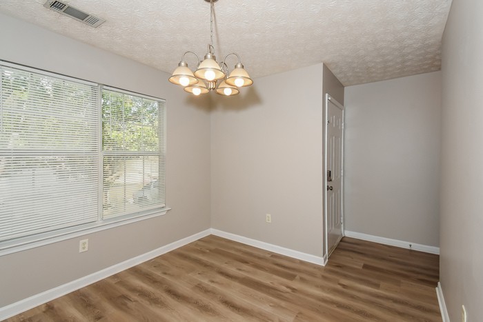 7008 Branch Crossing Way - Photo 7 of 16