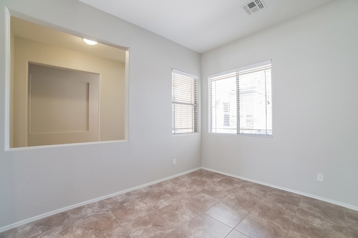 11932 W Monte Lindo Ln - Photo 6 of 21
