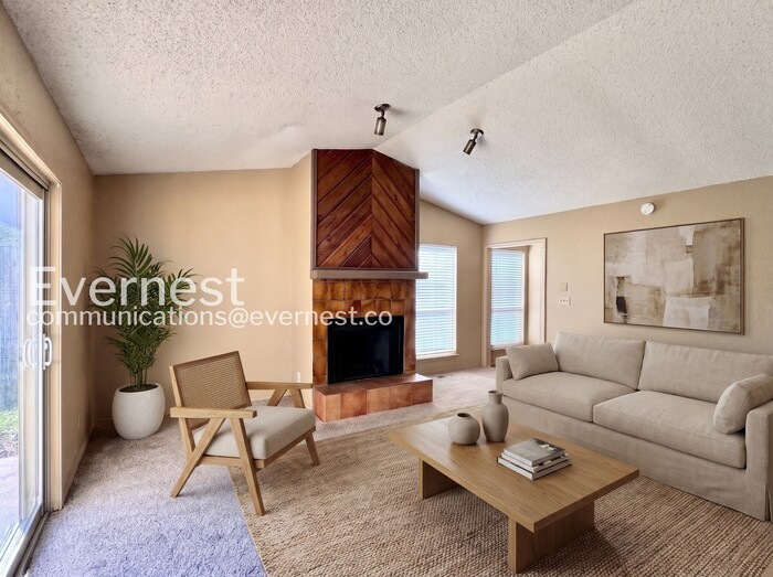607 S Beech Ave - Photo 3 of 19