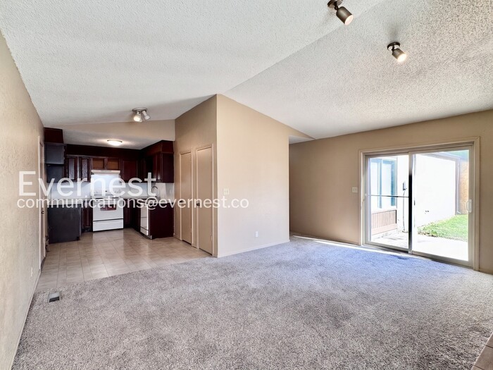 607 S Beech Ave - Photo 7 of 19