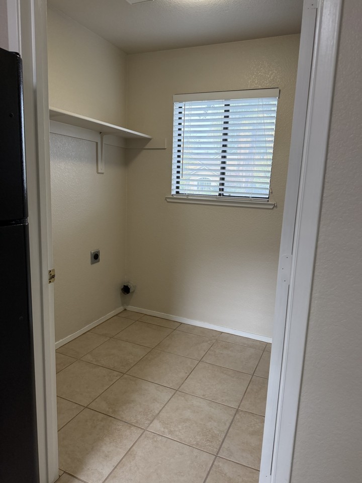 3697 Tuscany Pl #3697 - Photo 5 of 17