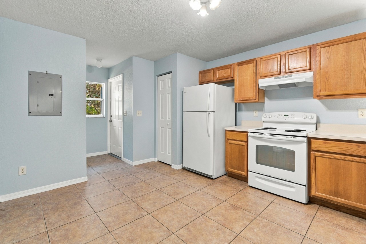 3735 Bluff Ln #A - Photo 5 of 26