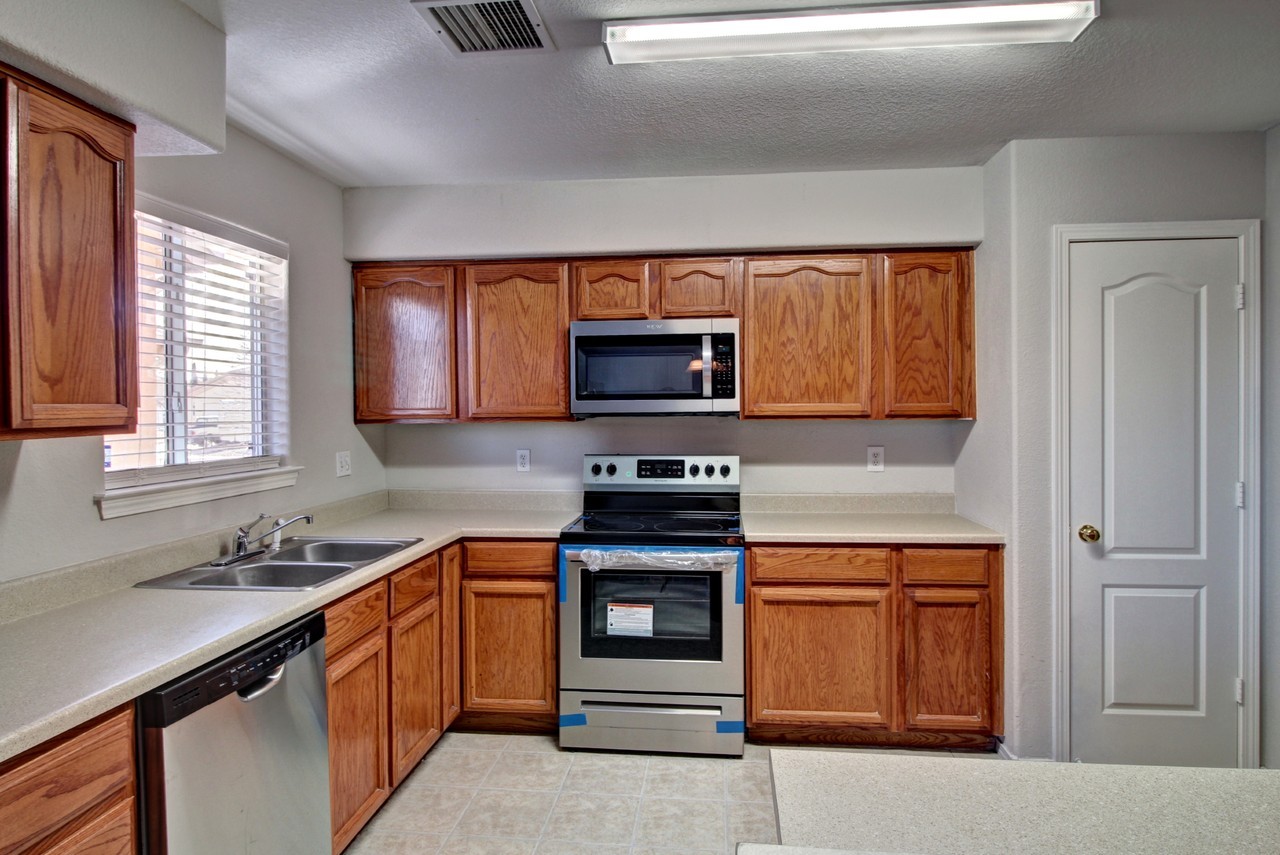 1275 Fountain Loop #NA - Photo 4 of 21