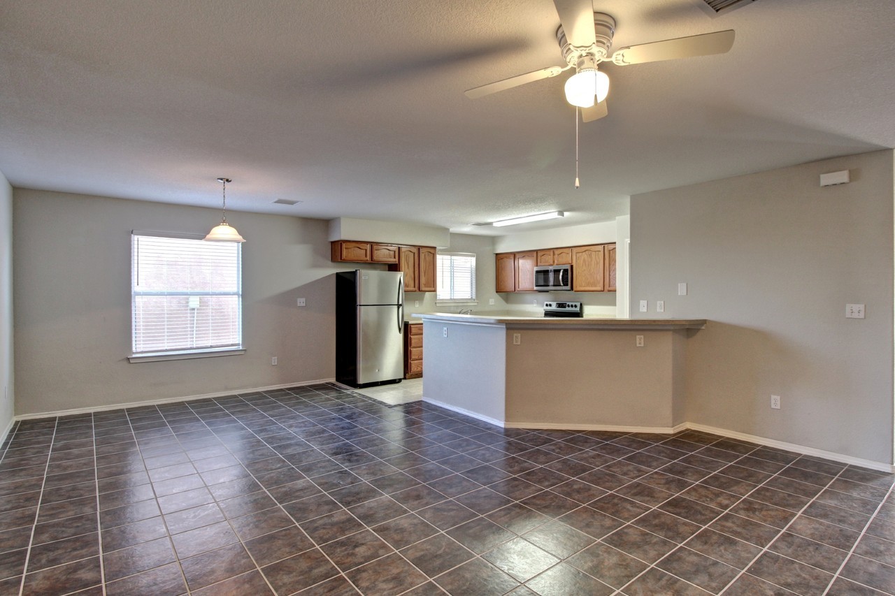 1275 Fountain Loop #NA - Photo 7 of 21