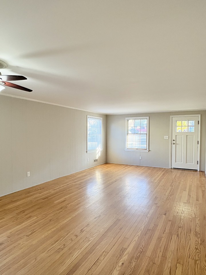 615 Cabell Dr #6 - Photo 2 of 12