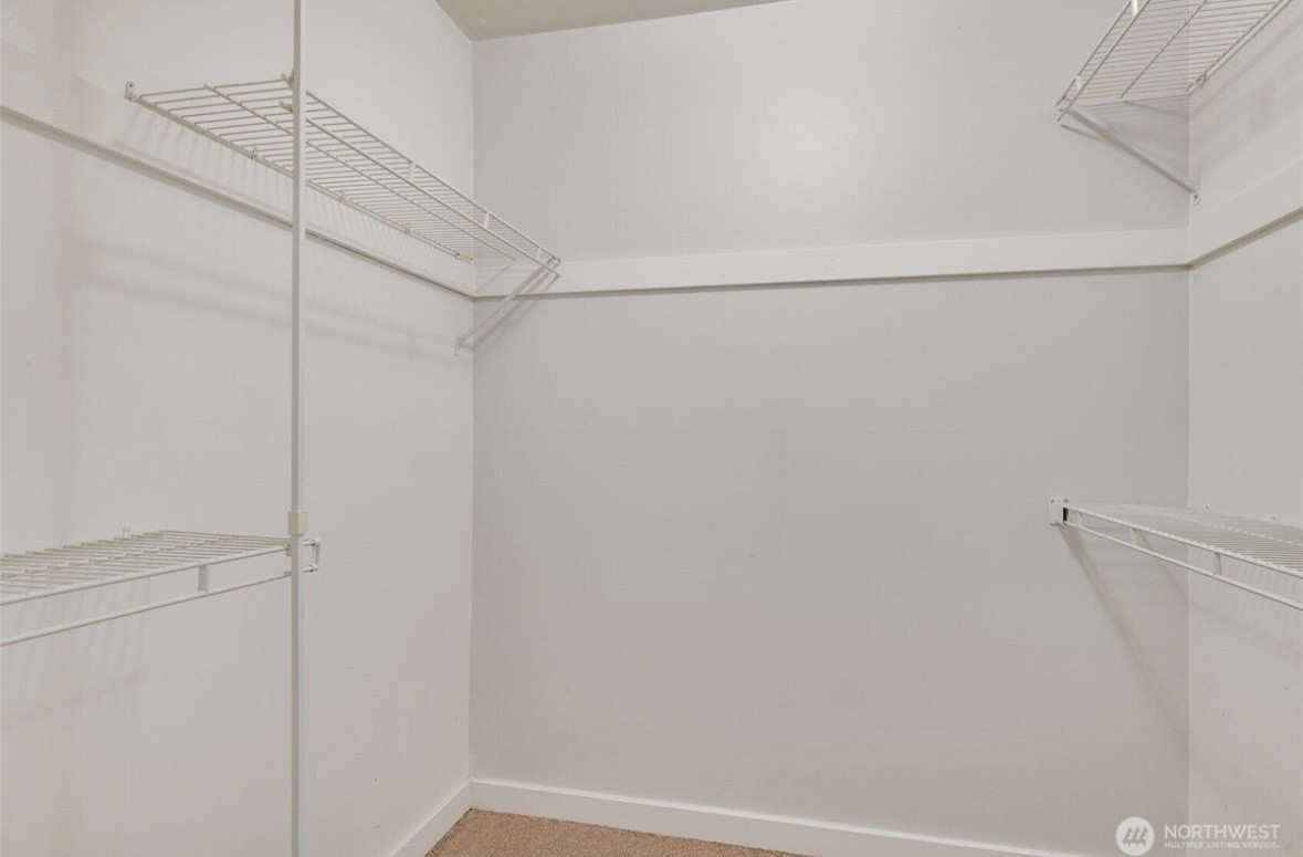 1425 S Puget Dr #B3 - Photo 4 of 17