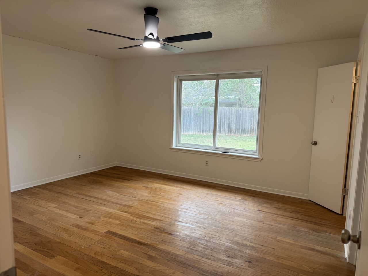 2805 Jennifer Dr #NA - Photo 3 of 17