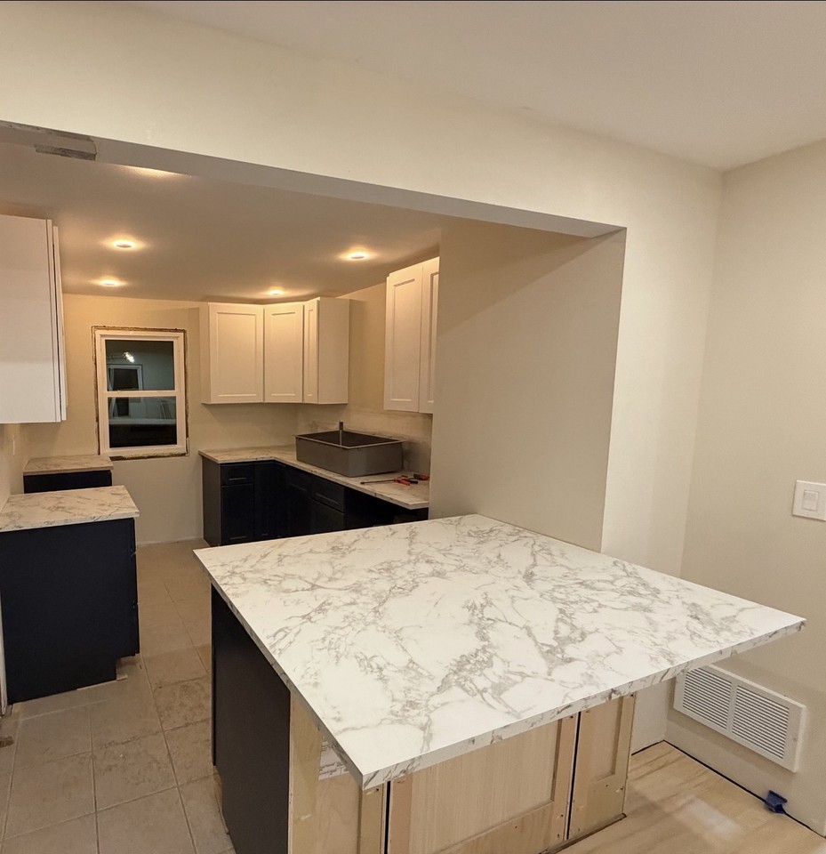 109 Shepard Ave - Photo 4 of 6