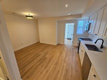717 Irving St Ne #4 - Photo 1 of 1