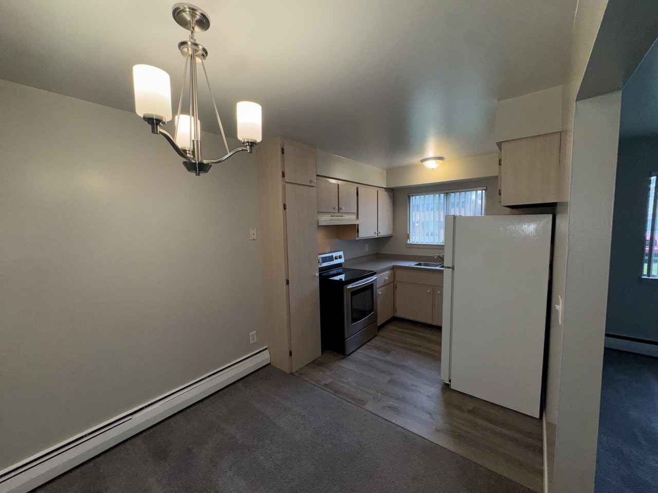 421 Parkdale Ave #D - Photo 5 of 15